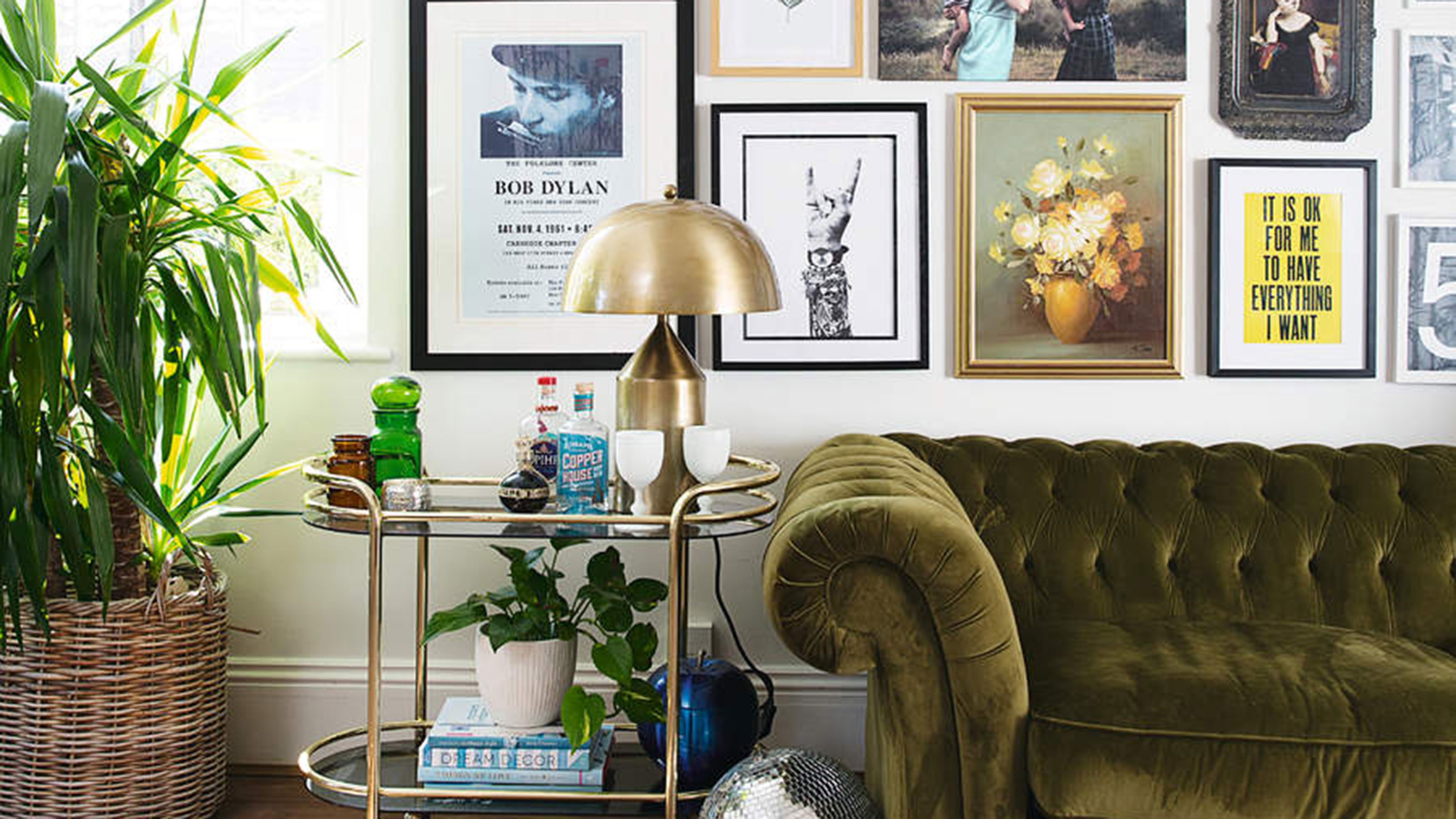 The Classic Grid (Living Room)