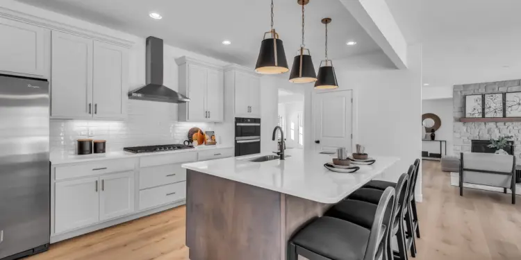Statement Lighting Over Kitchen Islands: The Must-Have Design Trend Elevating Kitchens in 2025