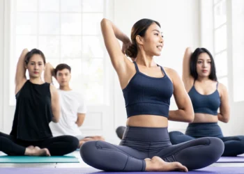 Ultimate Guide to Human Body Reference Poses for Artists in 2025