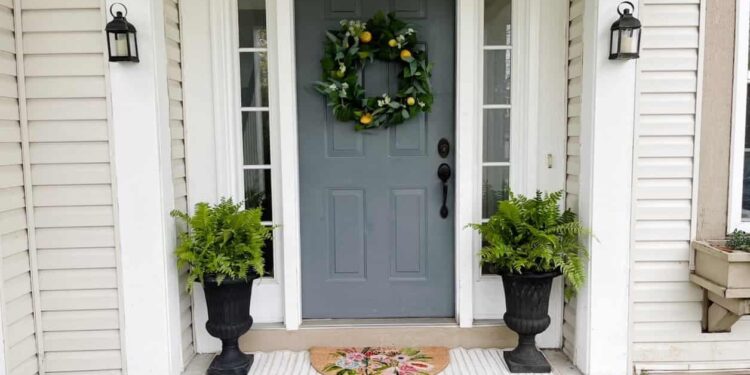 6 Effortless Ideas to Refresh Your Porch for Summer Enjoyment